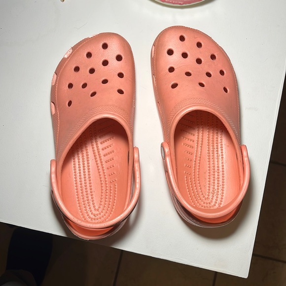 CROCS Shoes - Pink crocs